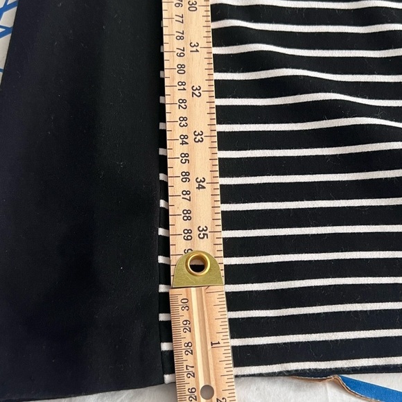 LAFAYETTE 148 NY SLEEVELESS SHEATH DRESS SZ MED BLACK WHITE VISCOSE SLIMMING - Picture 8 of 9